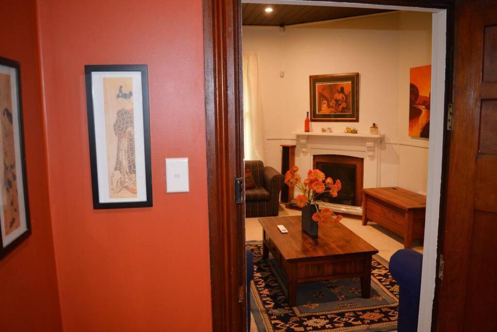 טאומרנוי Riverlea Cottage - Cosy, Comfy, Quiet, Central מראה חיצוני תמונה